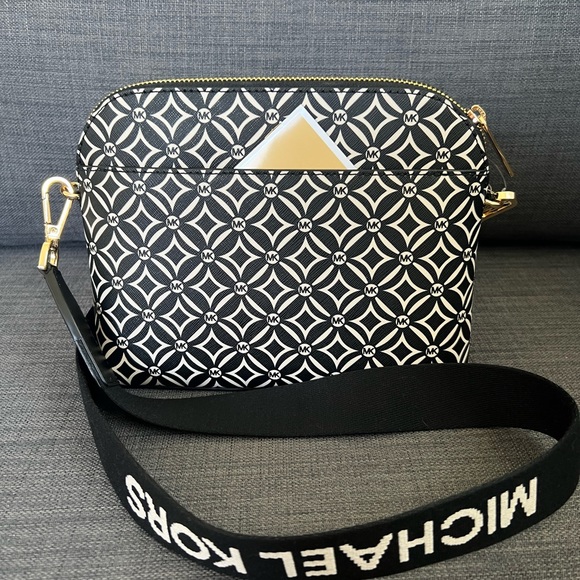 NWT MICHAEL KORS LEATHER JET SET CHARM LARGE DOME CROSSBODY BAG - Picture 6 of 10